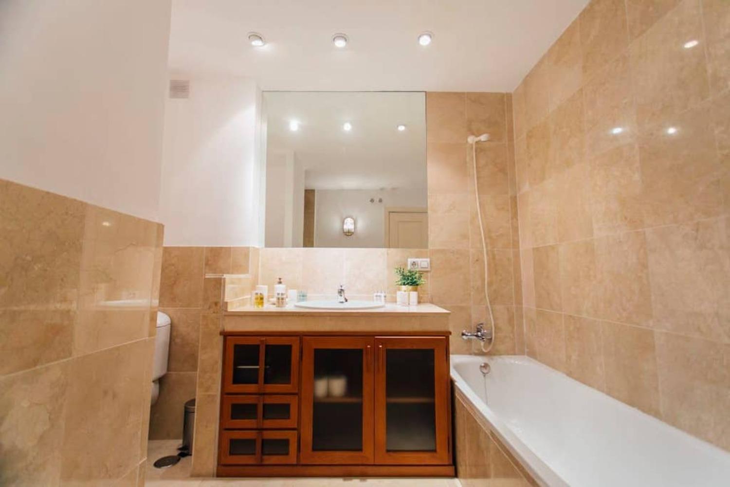 דירות סביליה Wide And Bright- 3Bd 2Bth- Arenal מראה חיצוני תמונה